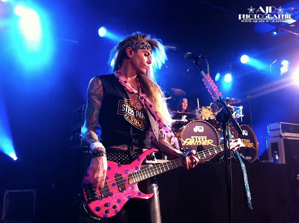 Steel Panther: Lexxi Foxx in Frankfurt am 18.03.2012 - Foto: Andrea Jaeckel-Dobschat (iPhone 4)