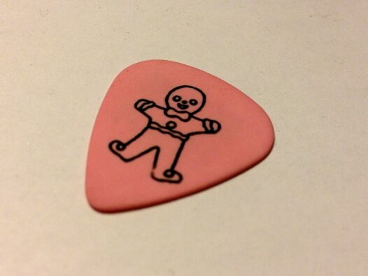 Lexxi Foxx Plektrum back