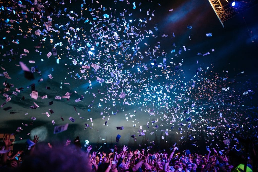 confetti-konzert-stocksnap-pixabay