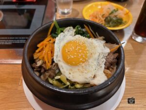 Bulgogi Bibimbap im Dolsot